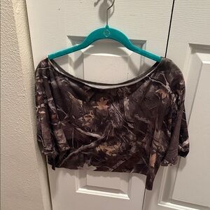 SHEIN Camouflage Off-Shoulder Crop Top